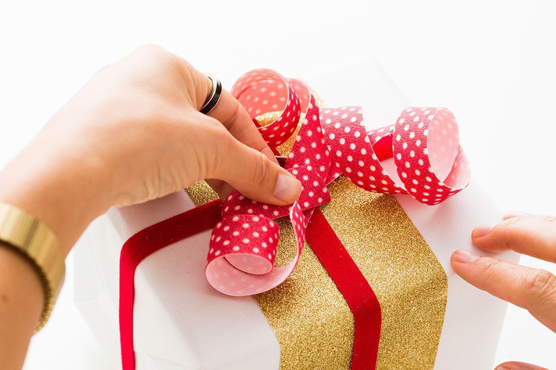 Holiday-Gift-Wrapping-DIY