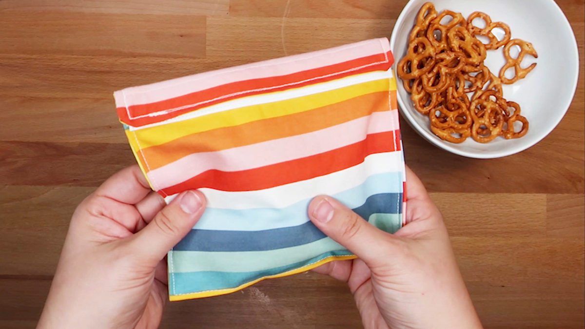 How to Make a DIY Reusable Snack Bag