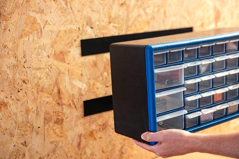 Workshop Organization hack 5: mount toolbox to wall