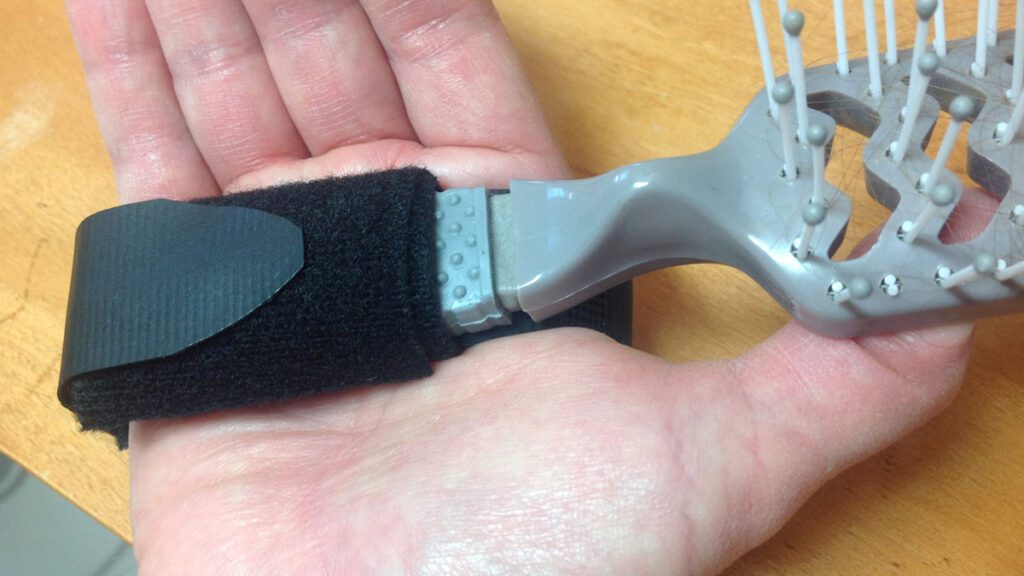 Hairbrush for people with disabilities