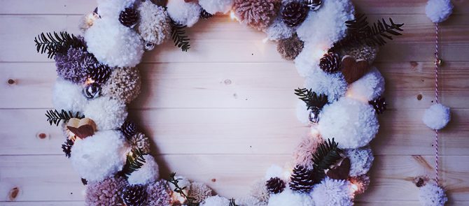 Christmas Pom Pom Wreath with VELCRO® Brand