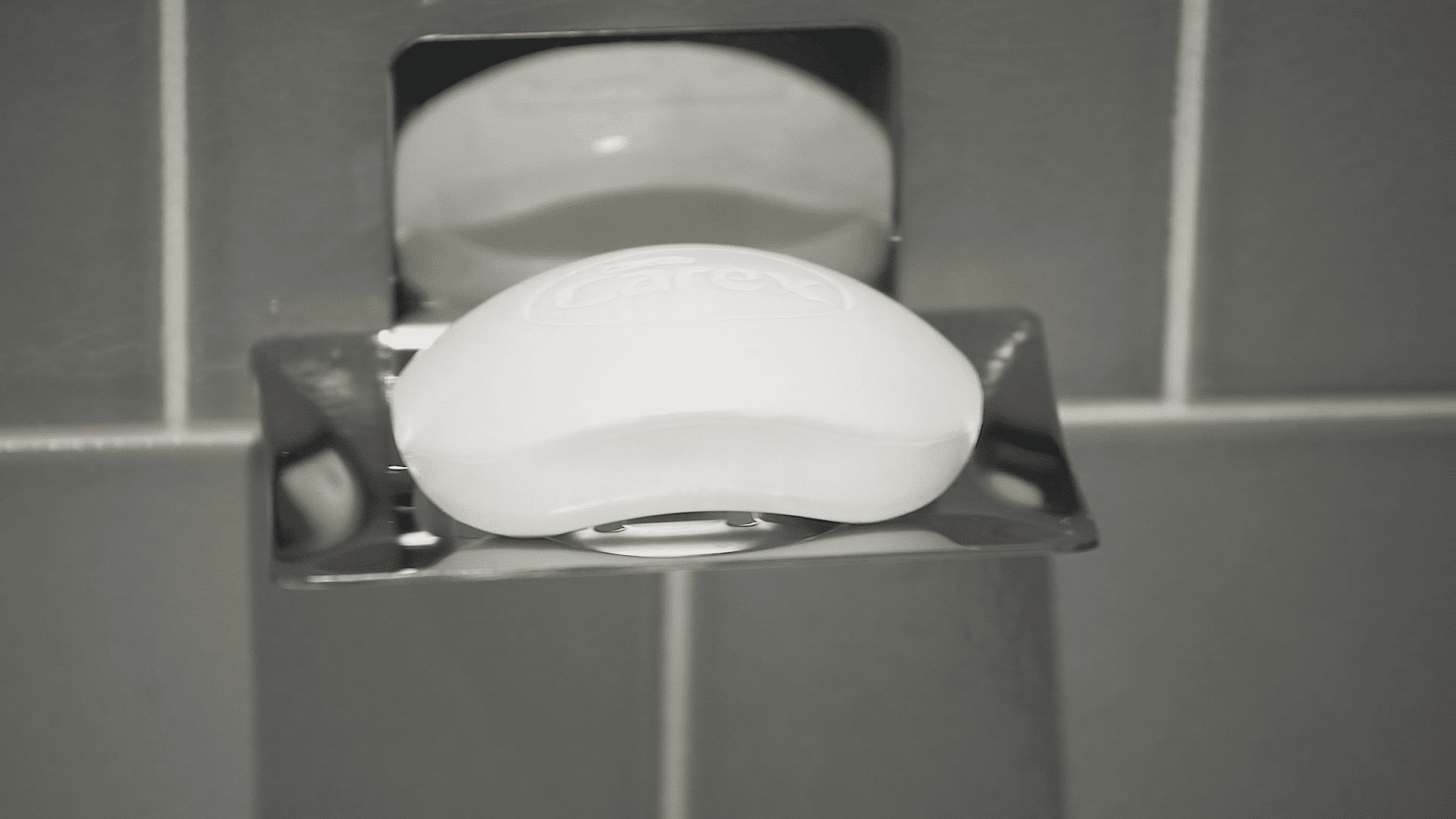Bathroom Organization Ideas -Mount Your Soap Dish To The Wall