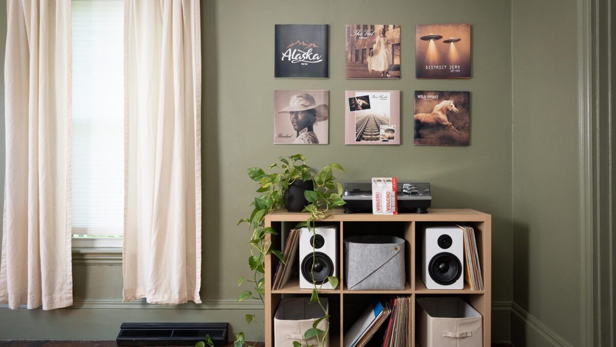 How to Hang Vinyl Records on the Wall after